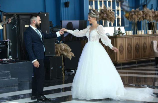 Alina și Valentin de la Mireasa divorțează? La cine va rămâne fiul lor