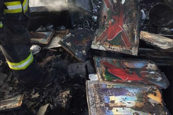 Minunea din mijlocul flăcărilor. Ce au descoperit pompierii ISU după incendiul de pe Vârful cu Dor!