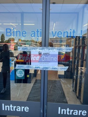 Mizerie de nedescris, în marile magazine de retail de pe litoral. Câte au fost închise de comisarii ANPC. Video