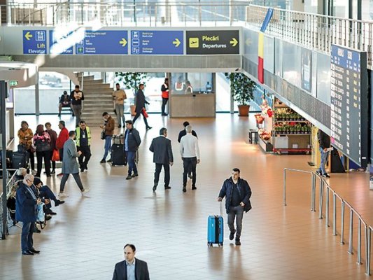 Scandal pe aeroportul Henri Coandă! O femeie a fost agresată sexual în avion