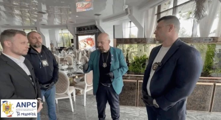Amicii lui Piedone, de la resortul Lebăda din Deltă, au 0 cifra de afaceri, pierderi și niciun angajat! Video 