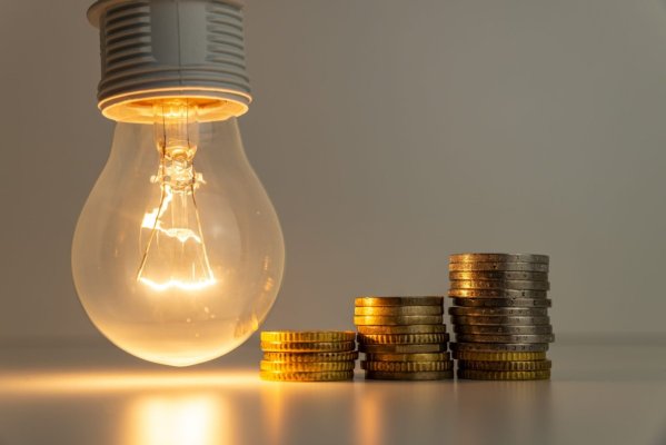 Începe plata voucherelor la energie