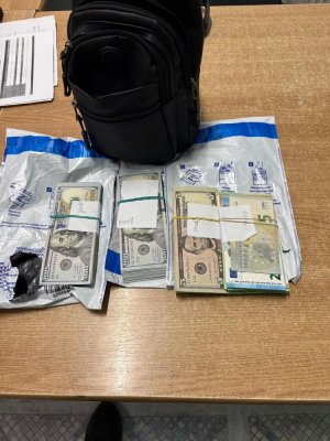 4.435 euro și 24.025 dolari descoperiți  de inspectorii vamali din cadrul Biroului Vamal de Frontieră Galați - Giurgiulești