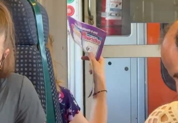Călătorie de coșmar, pe caniculă, într-un tren fără aer condiționat, pe ruta București - Constanța. Video