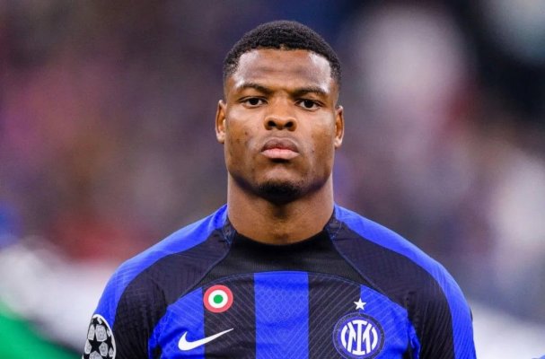 Fotbal: Denzel Dumfries, fundașul lui Inter Milano, este în vizorul Barcelonei 