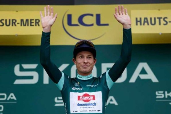 Ciclism: Belgianul Jasper Philipsen a abandonat Turul Franței după o căzătură în etapa a 3-a