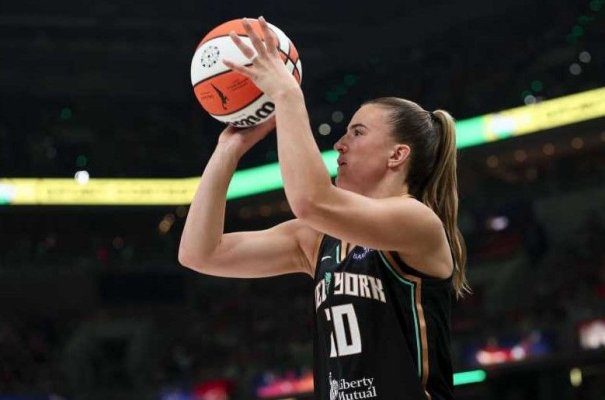 Baschet feminin: Sabrina Ionescu a câștigat concursul de aruncări de la 3 puncte din cadrul All-Star Game WNBA