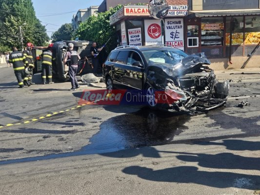 Mașină răsturnată în urma unui accident, pe Unirii: printre victime se află și copii. Video