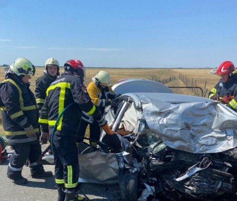 Accident cu doi morți și patru răniți, dintre care doi copii, pe un drum național