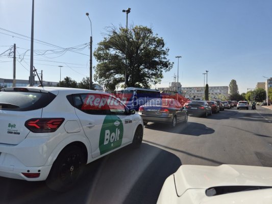 Peste 700 de șoferi Bolt și Uber au fost depistați, fără forme legale, la Constanța. Video