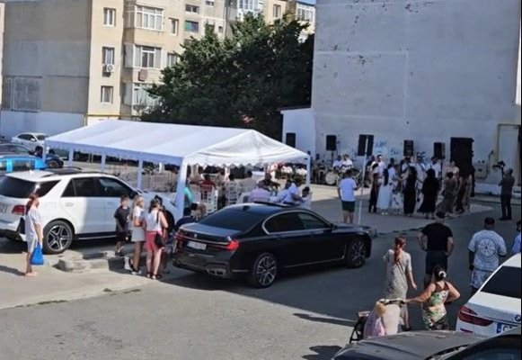 S-au înmulțit botezurile la cort, în mijlocul străzii, în Mangalia! Video 