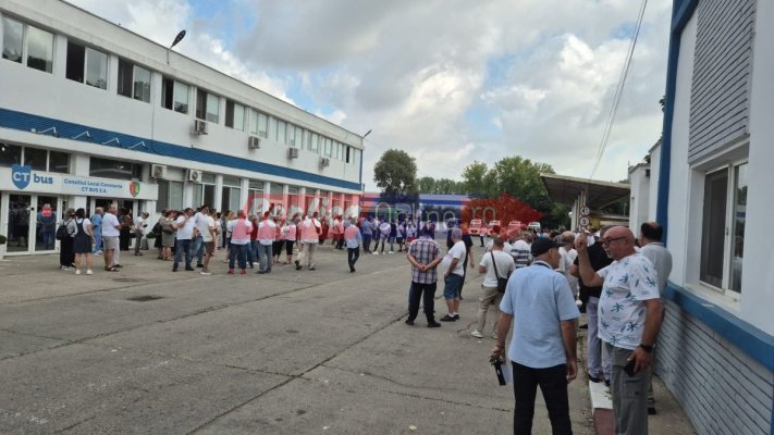 Angajații CT BUS au declanșat greva de avertisment! Video