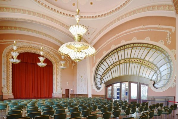 Cazinoul din Constanța își extinde echipa: șase posturi disponibile în domeniile artistic, comercial, comunicare, evenimente și financiar-contabil