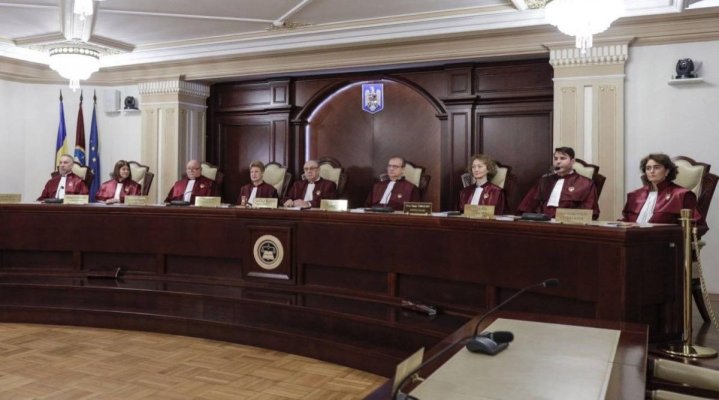 Un document care a ajuns la CCR poate răsturna retragerea banilor din Pilonul 2 de pensii