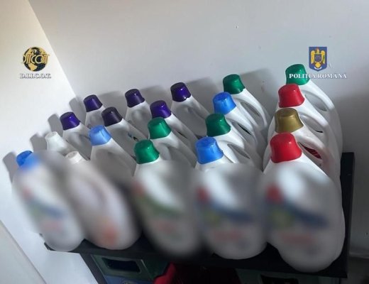 Peste 30 de percheziţii în şapte judeţe şi în Bucureşti la o grupare specializată în contrabandă cu detergenți din Ucraina