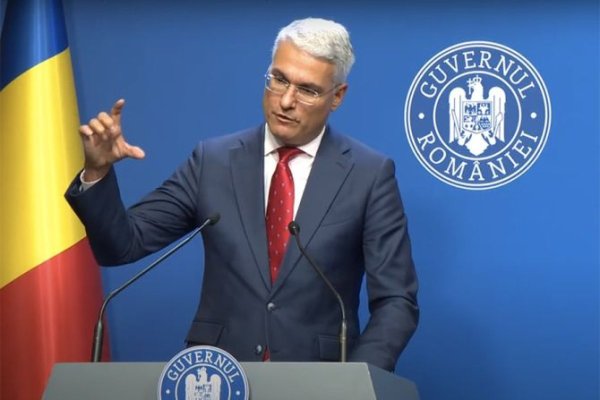 O fi prea mic salariul... Ministrul Dragoș Pîslaru spune că este întreținut de soție, deși încasează 2.300 de euro lunar
