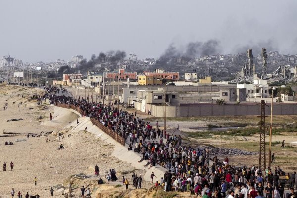 Peste 70 de persoane au fost ucise în Gaza în timp ce stăteau la coadă pentru a-și primi ajutorul 