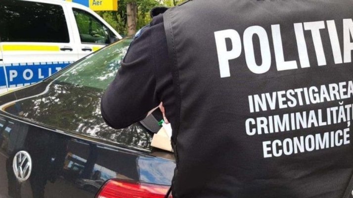 Pățania unui bărbat din București dornic de dame de companie. Jefuit de 15.000 de euro de 'bodyguardul' tinerei