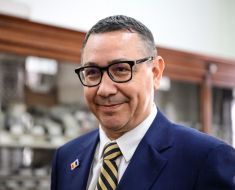 Uniți pentru România merge la consultările de la Cotroceni cu Victor Ponta drept propunere pentru funcția de premier
