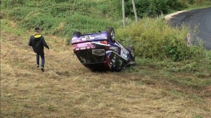 Accident cumplit în timpul unui raliu, în Franța. Doi spectatori au murit