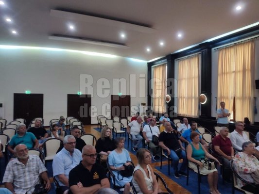 Locuitorii din Palazu Mare insistă să blocheze proiectele dezvoltatorilor imobiliari! 