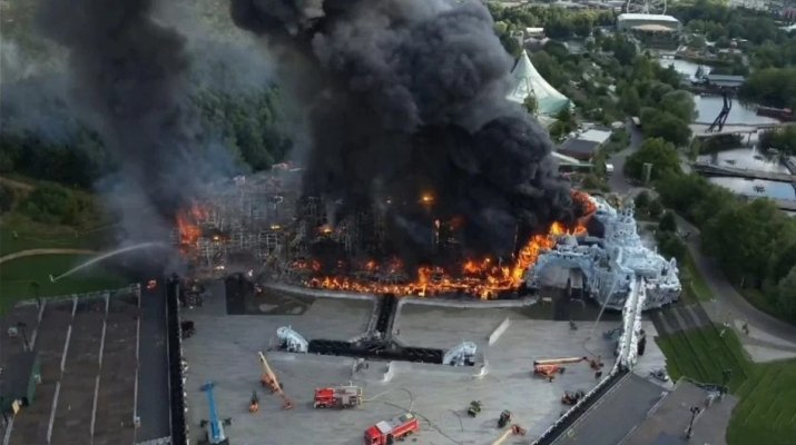 Festivalul Tomorrowland continuă după ce scena principală s-a făcut scrum