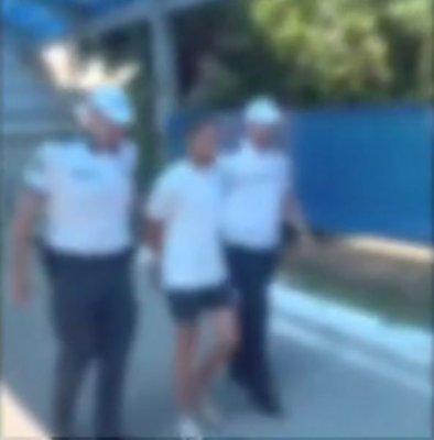 Un șofer prins beat la volan a făcut pe zmeul: a înjurat și agresat polițiștii, la Tuzla! Video