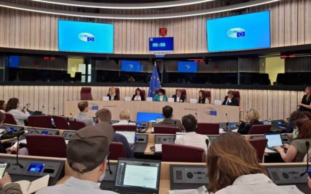 Vicepreședintă PE: De luna viitoare nu mai e posibil, legal, să interceptezi comunicațiile unui jurnalist în UE