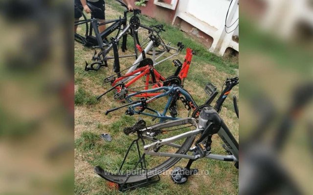 Polițiștii de frontieră au descoperit biciclete susceptibile a fi furate, în valoare de 10.000 euro