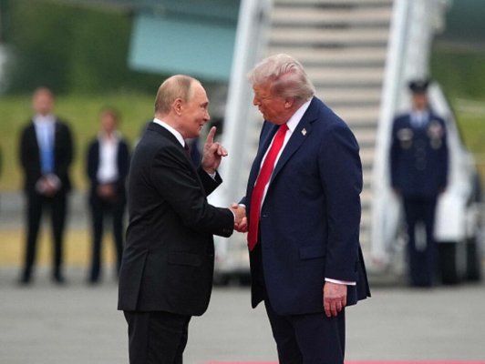 Summit în Alaska: Preşedinții Donald Trump şi Vladimir Putin au început convorbirile 