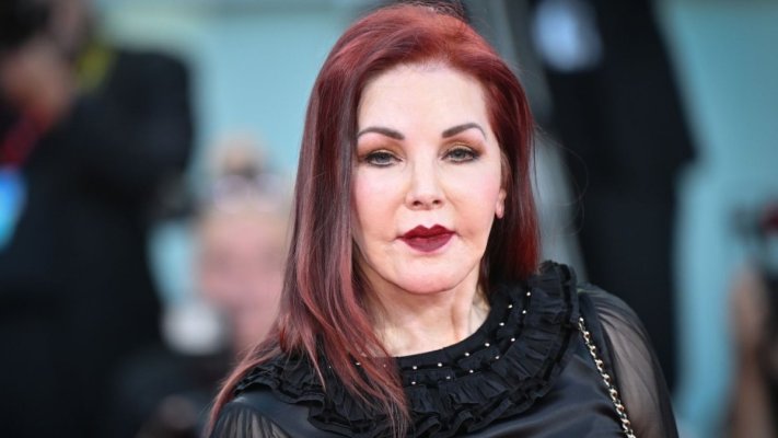Priscilla Presley, acuzată că a deconectat aparatele care o țineau în viață pe fiica sa, Lisa Marie