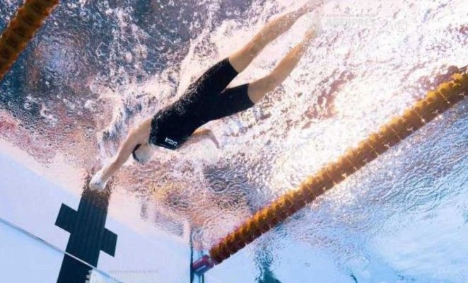 Înot: Echipa feminină a SUA, aur mondial la 4x100 m mixt, cu un nou record, la Singapore