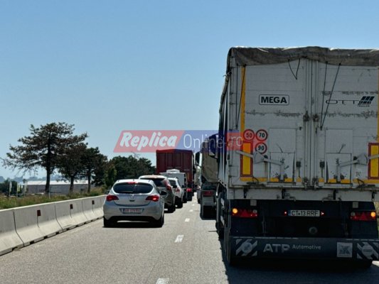 Atenție, șoferi! Se circulă bară la bară, pe drumul dintre Ovidiu și Mihail Kogălniceanu. Video