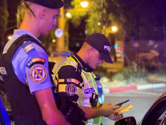 Acțiuni desfășurate de polițiști pentru combaterea consumului de substanțe interzise în Constanța, Mamaia și Vama Veche