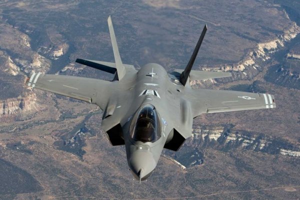 Țările europene vor ca Trump să trimită avioane F-35 în România, ca parte a garanțiilor de securitate pentru Ucraina