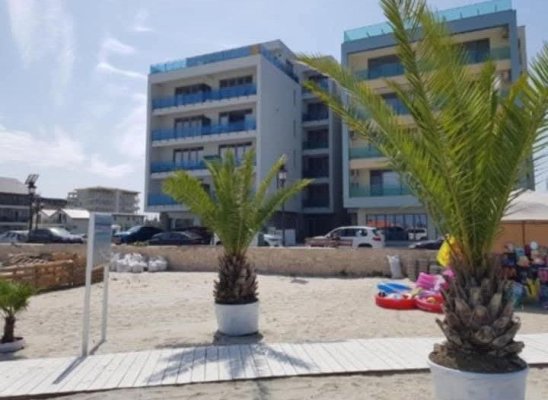 Atenție la țeparii din Mamaia Nord! O familie a rămas fără banii de avans și fără cazare