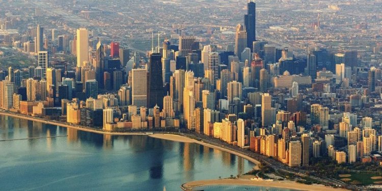 Pentagonul intenţionează să trimită armata la Chicago