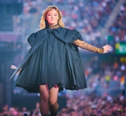 Delia cere 1.000 de euro pe minut! Cât a câștigat artista în 2024 din muzică și afaceri
