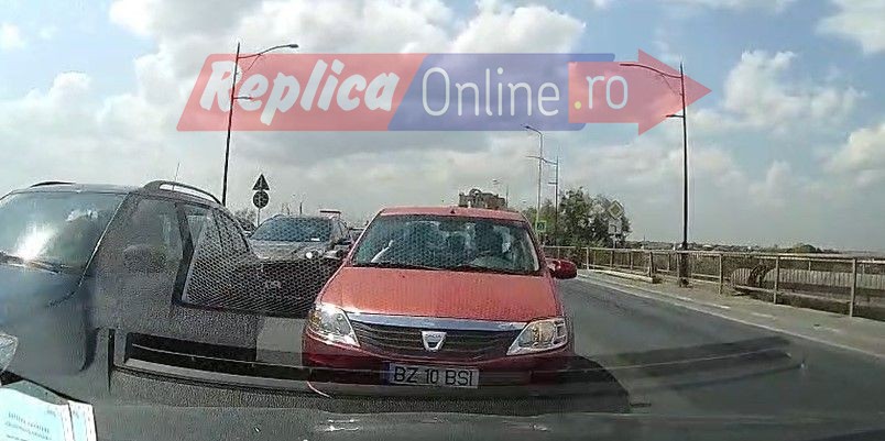 Pe Podul de la Navodari, ca-n jungla! soferii cer ajutorul politiei. Video Pe Podul de la Navodari, ca-n jungla! soferii cer ajutorul politiei. Video
