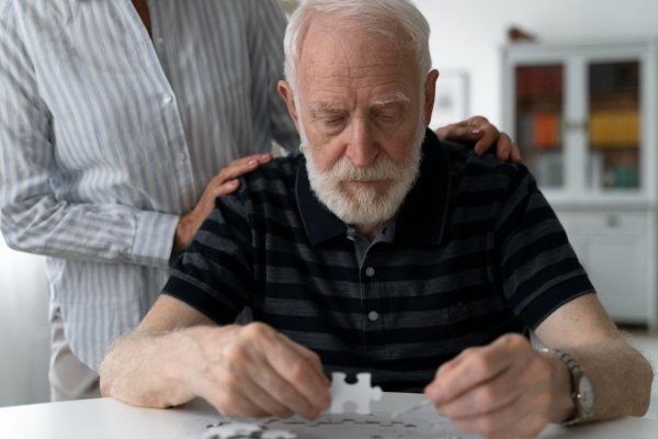 Descoperire majoră: Litiul ar putea inversa pierderile de memorie cauzate de Alzheimer