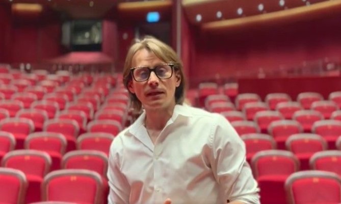 Cine îl tunde pe Marius Manole: „Țin foarte mult la imaginea mea”