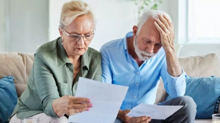 Pensii mai mici din august pentru peste 1.3 milioane de pensionari
