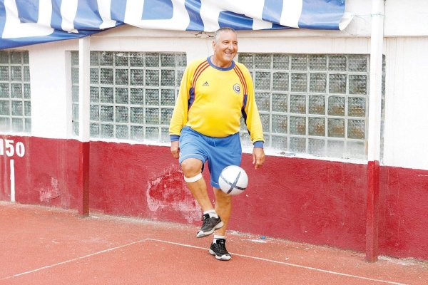 Rică Răducanu nu mai poate să meargă! Speră la o minune