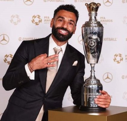 Mohamed Salah intră în istorie, după ce fost desemnat jucătorul anului PFA pentru a treia oară