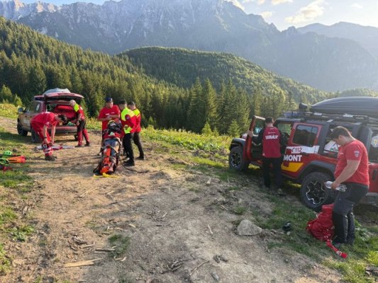 Un turist englez a murit în timp ce era pe un traseu din Bucegi. A făcut stop cardio-respirator