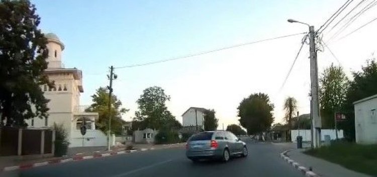 Un șofer inconștient a confundat străzile din Năvodari cu pista de la Formula 1! Video