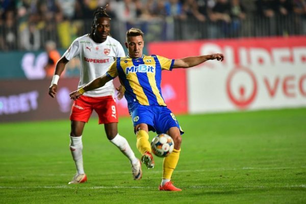 Superliga: Dinamo a învins Petrolul la Ploieşti, scor 3-0