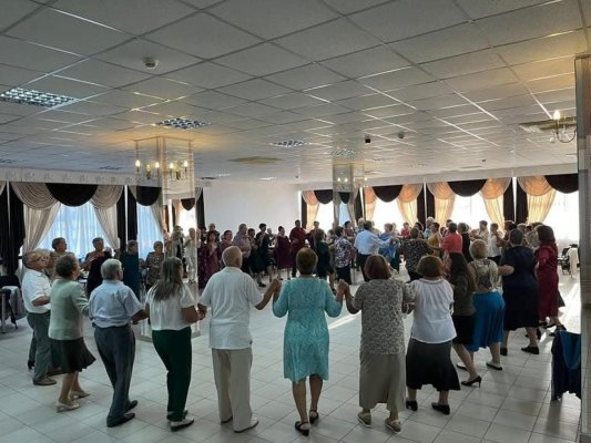 Primăria Năvodari invită seniorii la Serata Dansantă de Ziua Internațională a Vârstnicului
