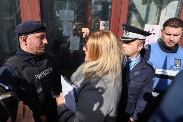 Diana Șoșoacă citată la Parchetul General, într-un dosar pentru 11 infracțiuni