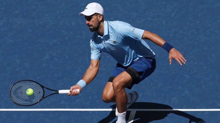 Tenis: Novak Djokovic s-a calificat cu ușurință în turul al doilea la Australian Open